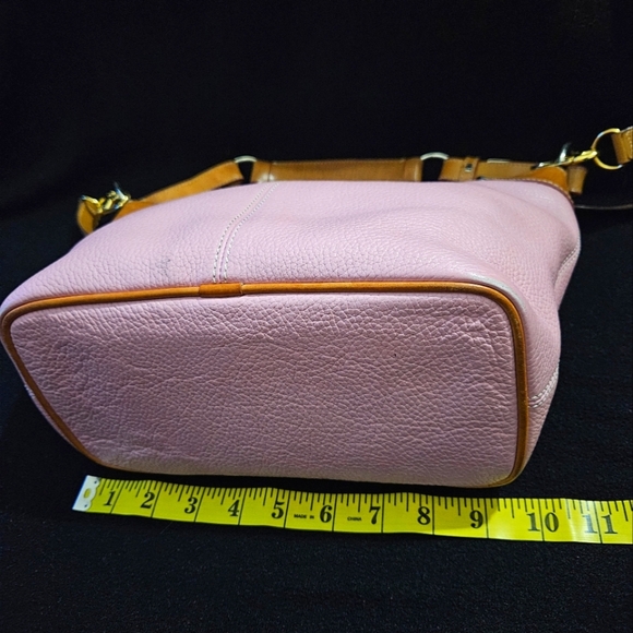 Dooney & Bourke Light Pink Leather Crossbody/Shoulder Bag - Picture 12 of 14